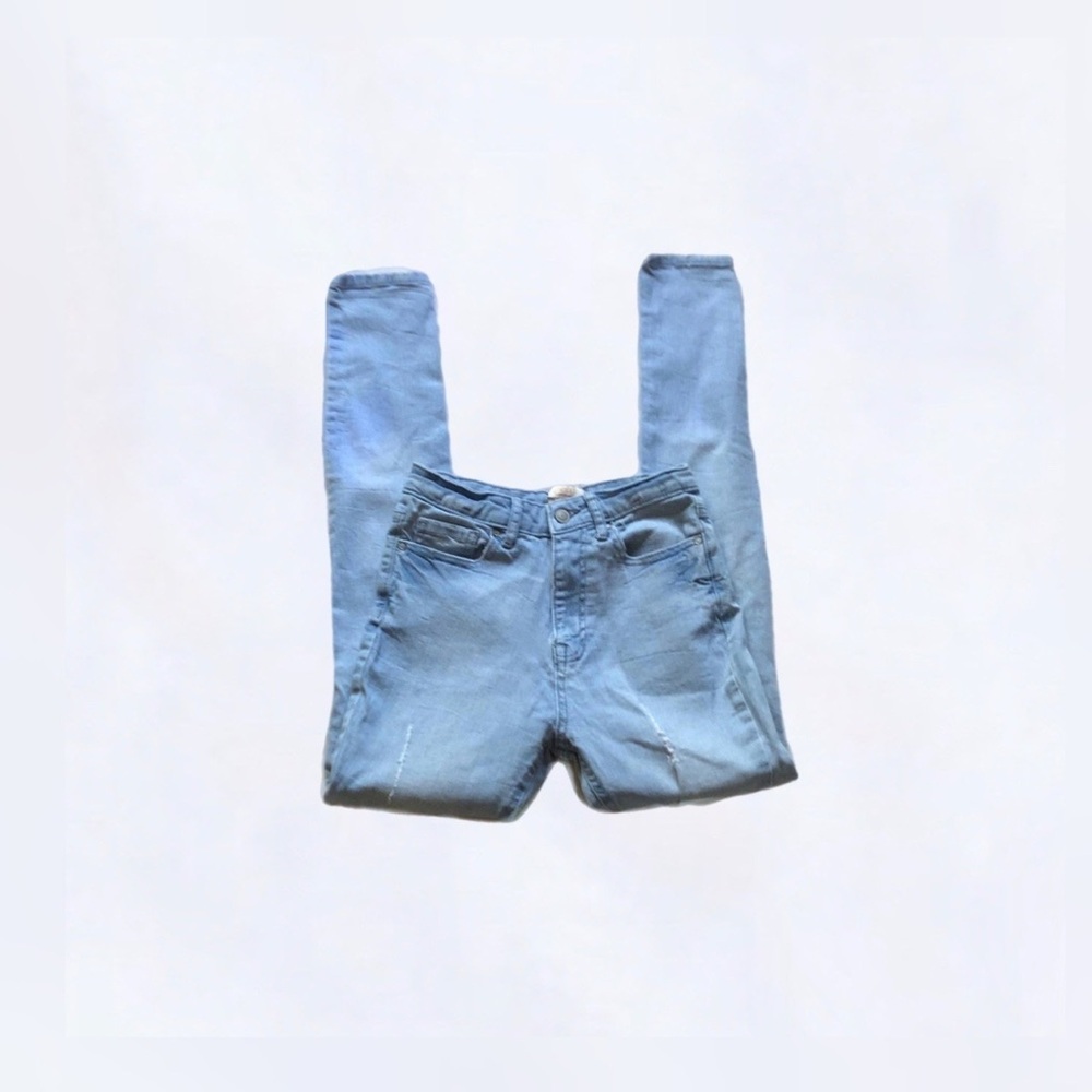 3 for $25 : forever 21 ⋆ distressed skinny jeans